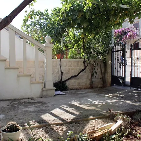 公寓 With Parking Space Supetar, Brac - 5612