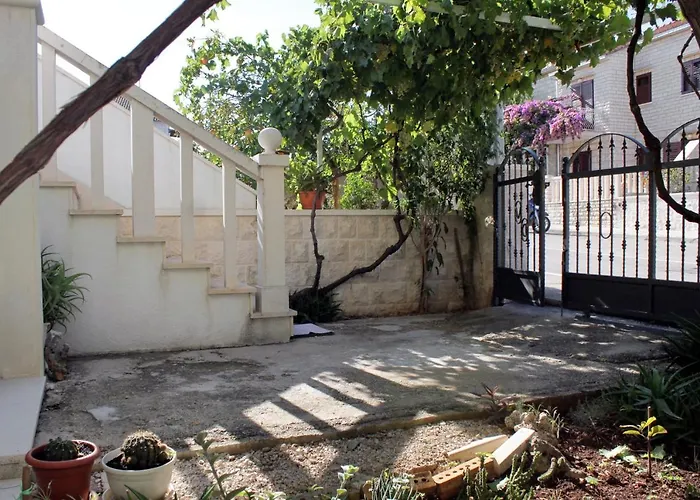 아파트 With Parking Space Supetar, Brac - 5612