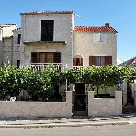 With Parking Space Supetar, Brac - 5612 Апартаменты