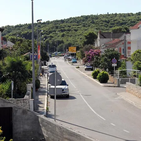 With Parking Space Supetar, Brac - 5612 Apartamento *